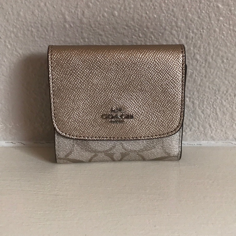coach signature small wallet - platinum